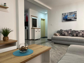 Family one bedroom apartmant Sunshine